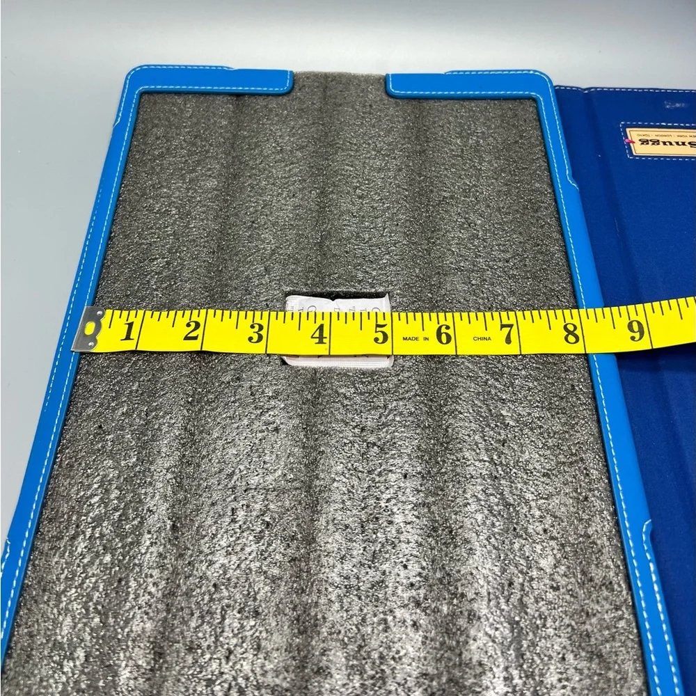 Snugg Apple iPad Pro Case/ Flip Stand/Cover